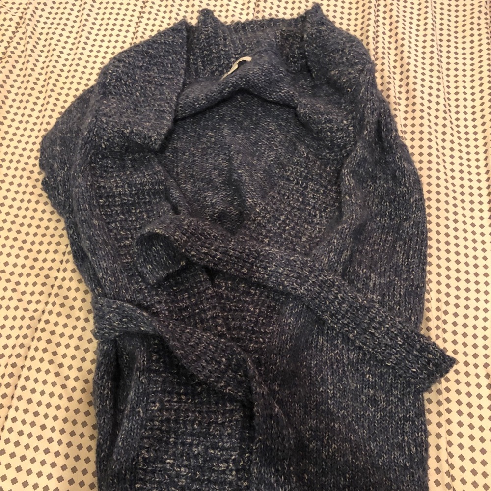 Sweater vest